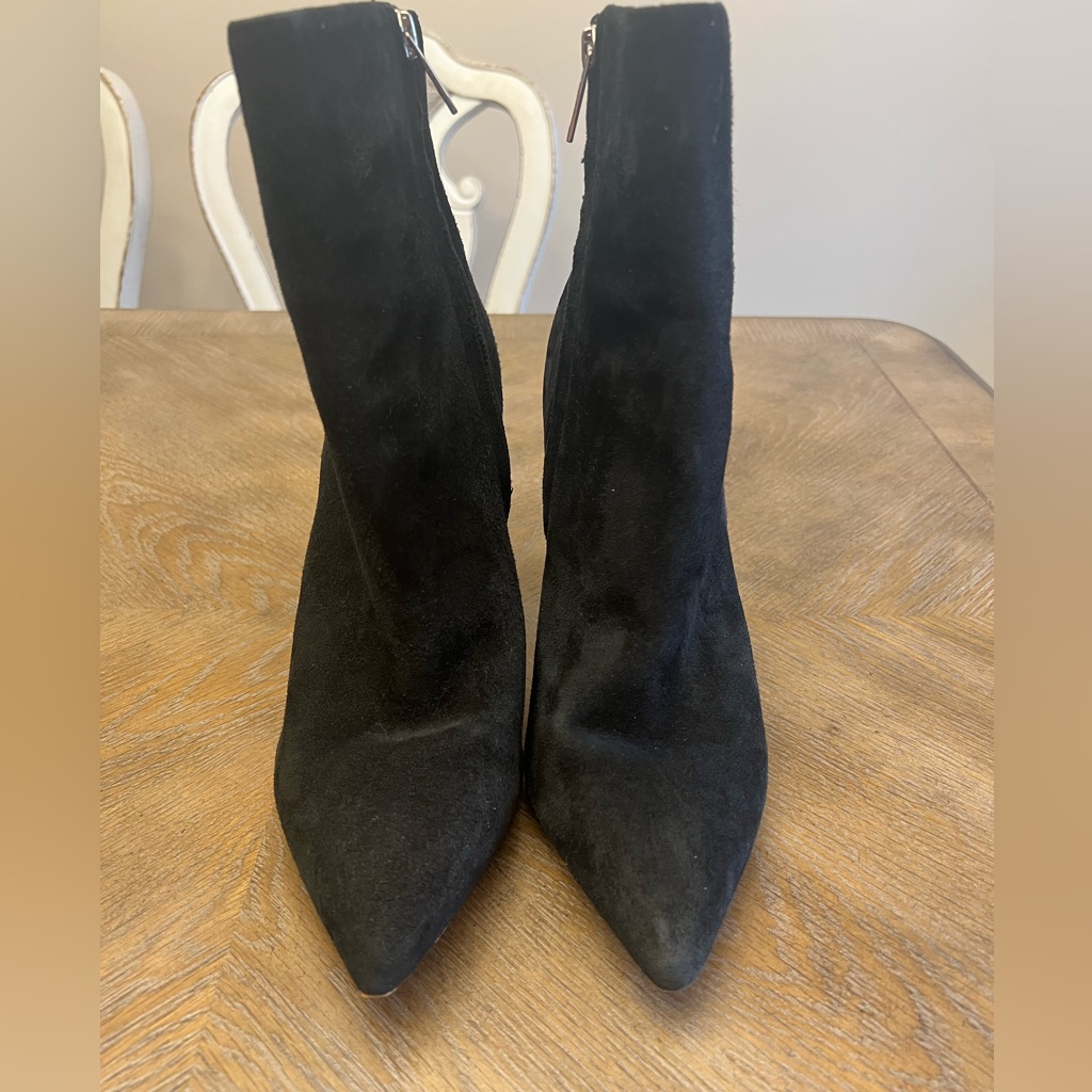 Marc Fisher "Jarli" Black Suede Pointed Toe Booties Sz 10